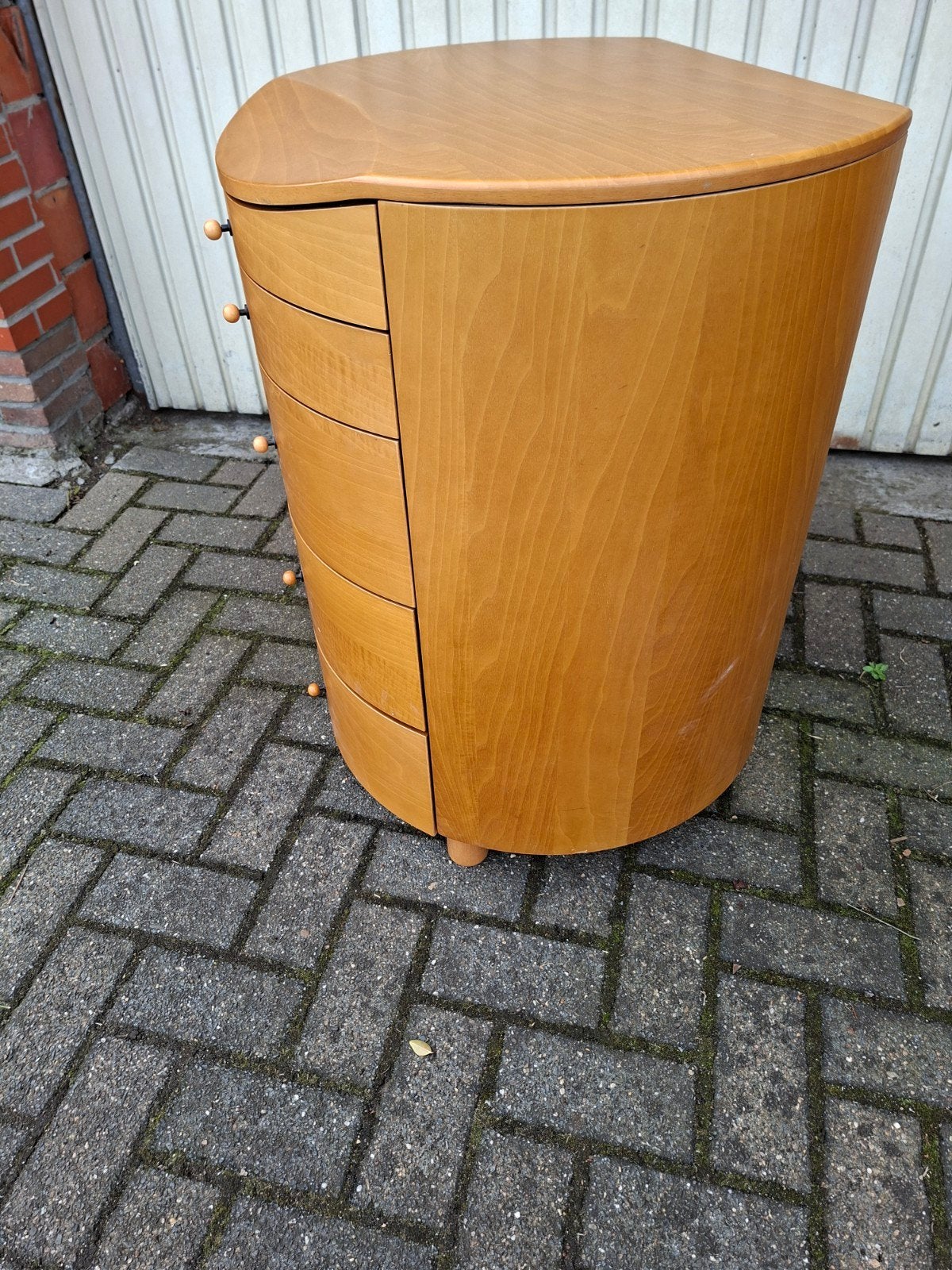 commode avec tiroirs. et table de patio, Maison & Meubles, Armoires | Commodes, Enlèvement
