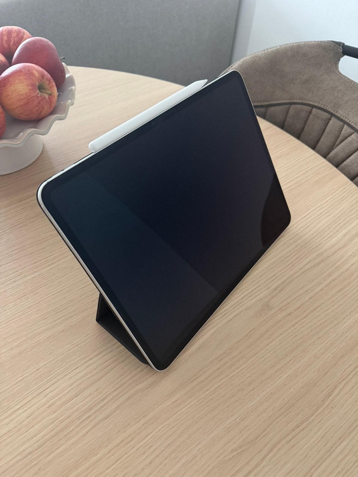 iPad Pro M4 13 inch 256GB + Apple Pencil Pro + Apple case, Computers en Software, Ophalen, 15/05/2024, Apple iPad Pro, Grijs