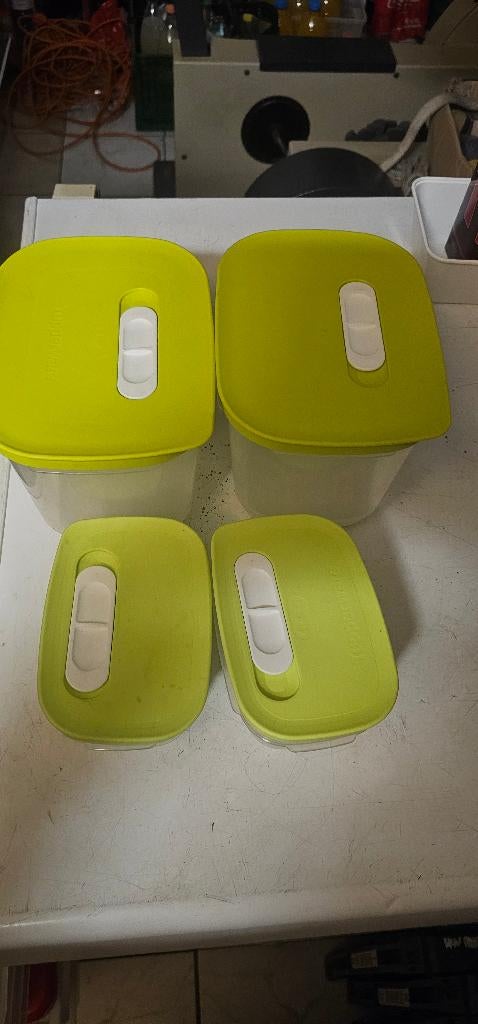 Tupperware, Enlèvement, Comme neuf, Jaune, Boîte