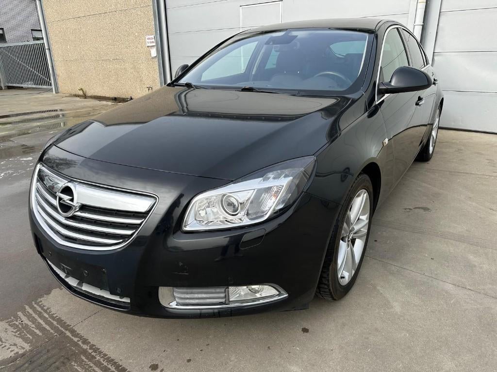 Opel Insignia 2.0D Option complète, Autos, Opel, Euro 5, Achat, Entretenue par le concessionnaire, Noir
