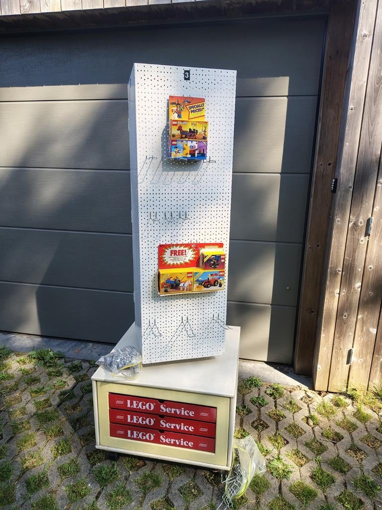 Lego display, Ophalen