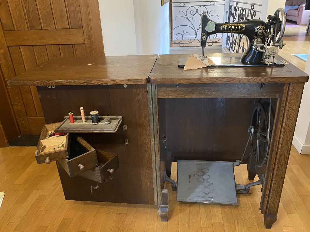 antieke PFAFF 11 naaimachine in meubel, Enlèvement
