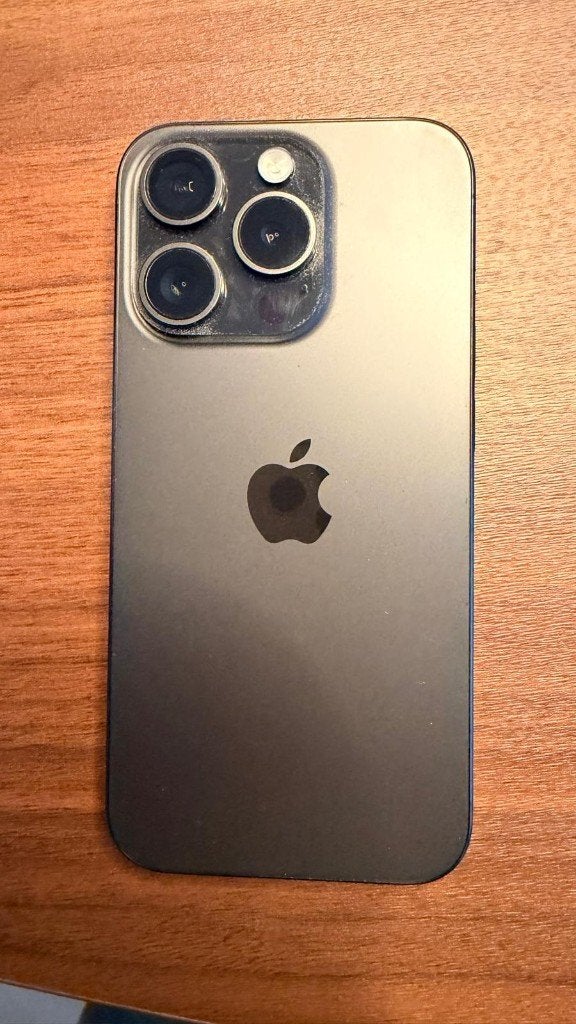 Apple iPhone 15 Pro 256 GB - Zeer nette staat, Telecommunicatie, Mobiele telefoons | Apple iPhone, Gebruikt, 89 %, Grijs, IPhone 15 Pro