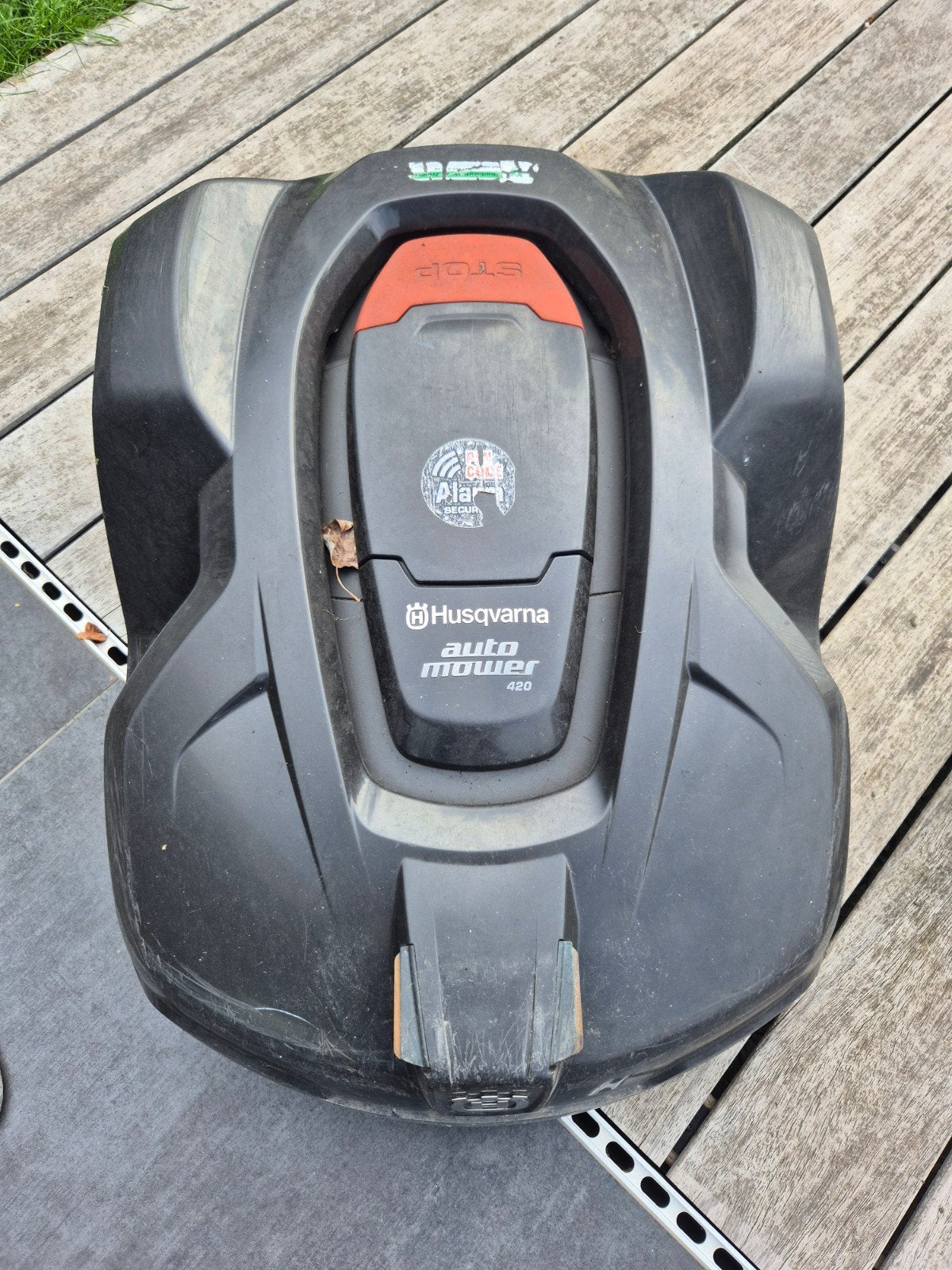 Robot tondeuse Husqvarna 420, Enlèvement, Utilisé, 20 à 25 cm, Husqvarna