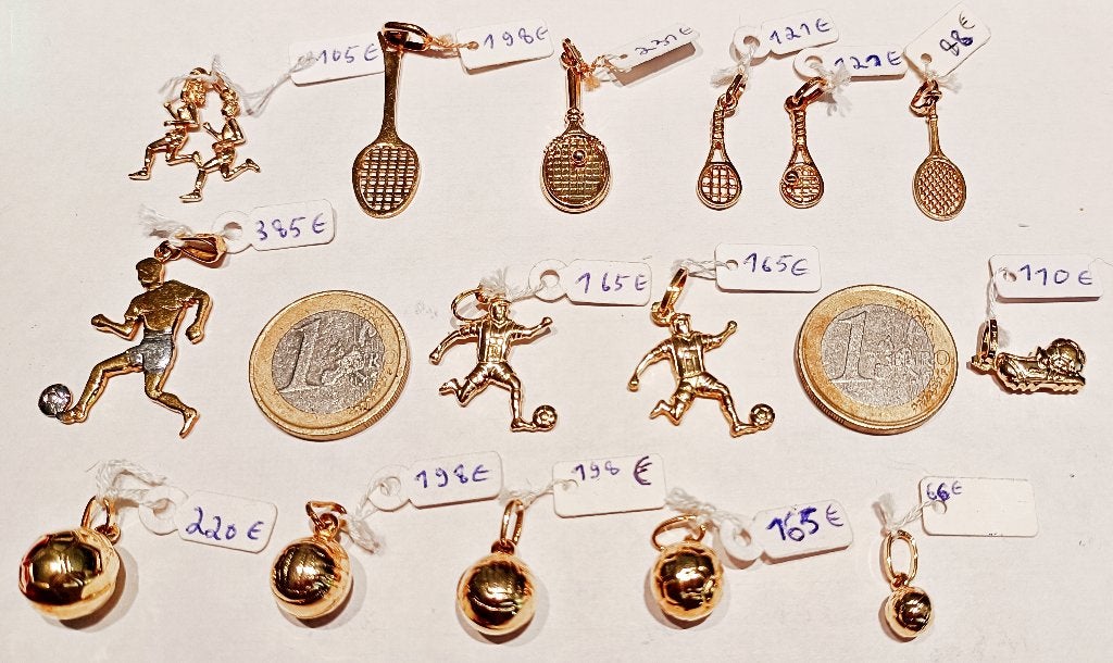 Pendentifs NEUFS, or 18K, joggeur/euse, tennis, football, Neuf, Enlèvement ou Envoi, Or, Autres représentations