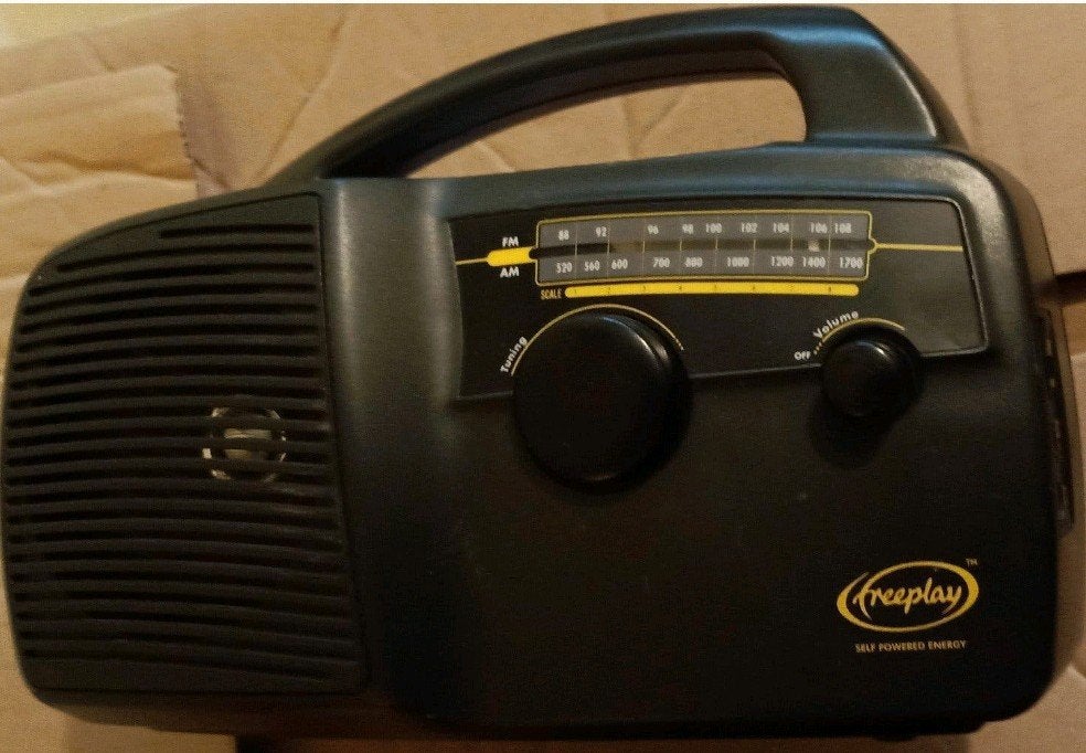 Radio AM/FM Freeplay auto-alimentée à énergie solaire, tapis, Enlèvement ou Envoi, Radio