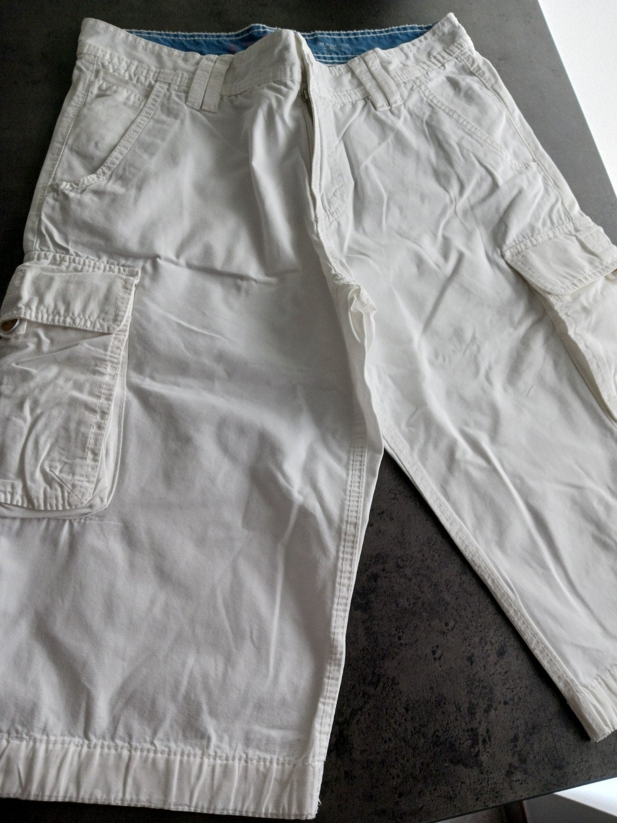 Witte short merk Esprit te koop.Maat S, Ophalen, Zo goed als nieuw, Maat 46 (S) of kleiner, Esprit