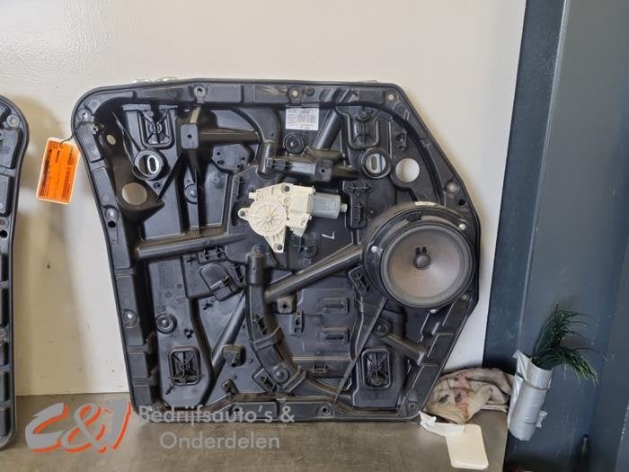 Mécanique vitre 2portes avant gauche d'un Mercedes Vito, 3 mois de garantie, Utilisé, -, -