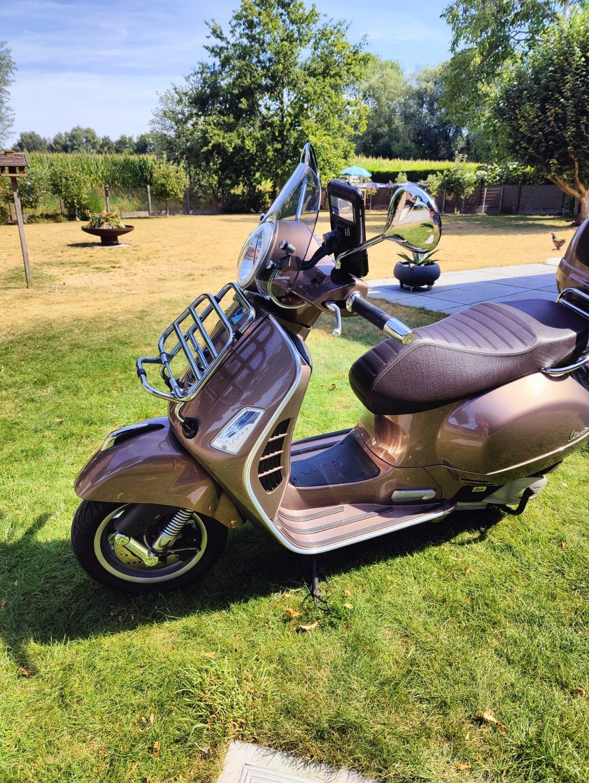 Vespa 125i GTS Maronne 2019, équipement complet, accessoires, Automatique, 125 cm³, Jusqu'à 11 kW, Neuf