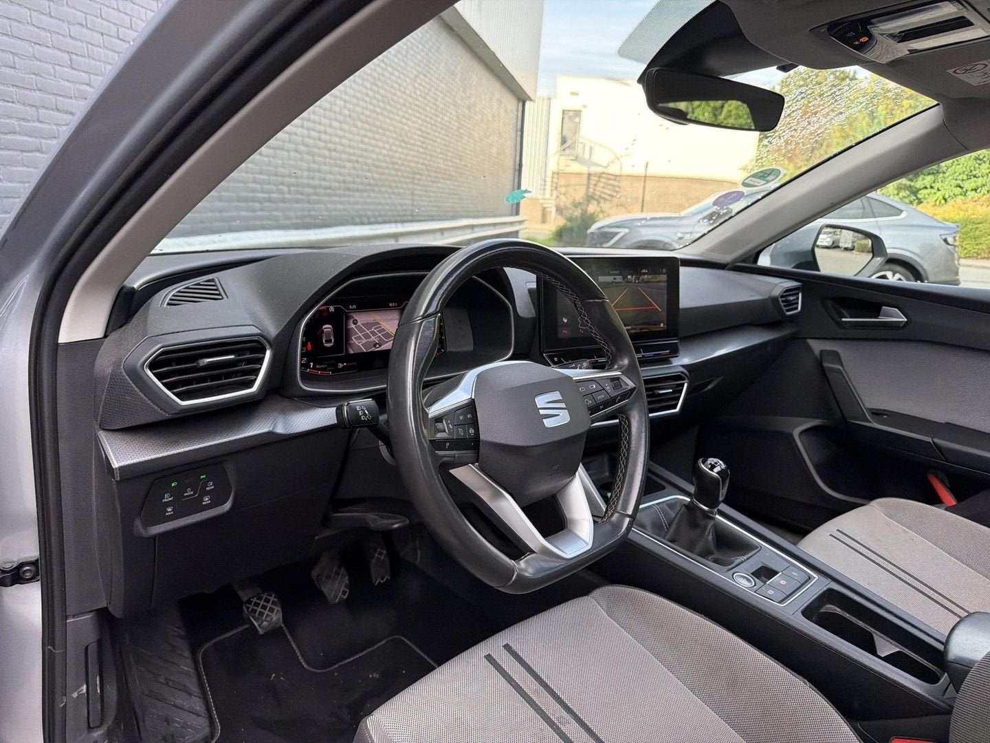 Seat Leon Sportstourer 1.0 TSI Style Business Intense | € 7., Autos, Argent ou Gris, Achat, Entreprise, Break