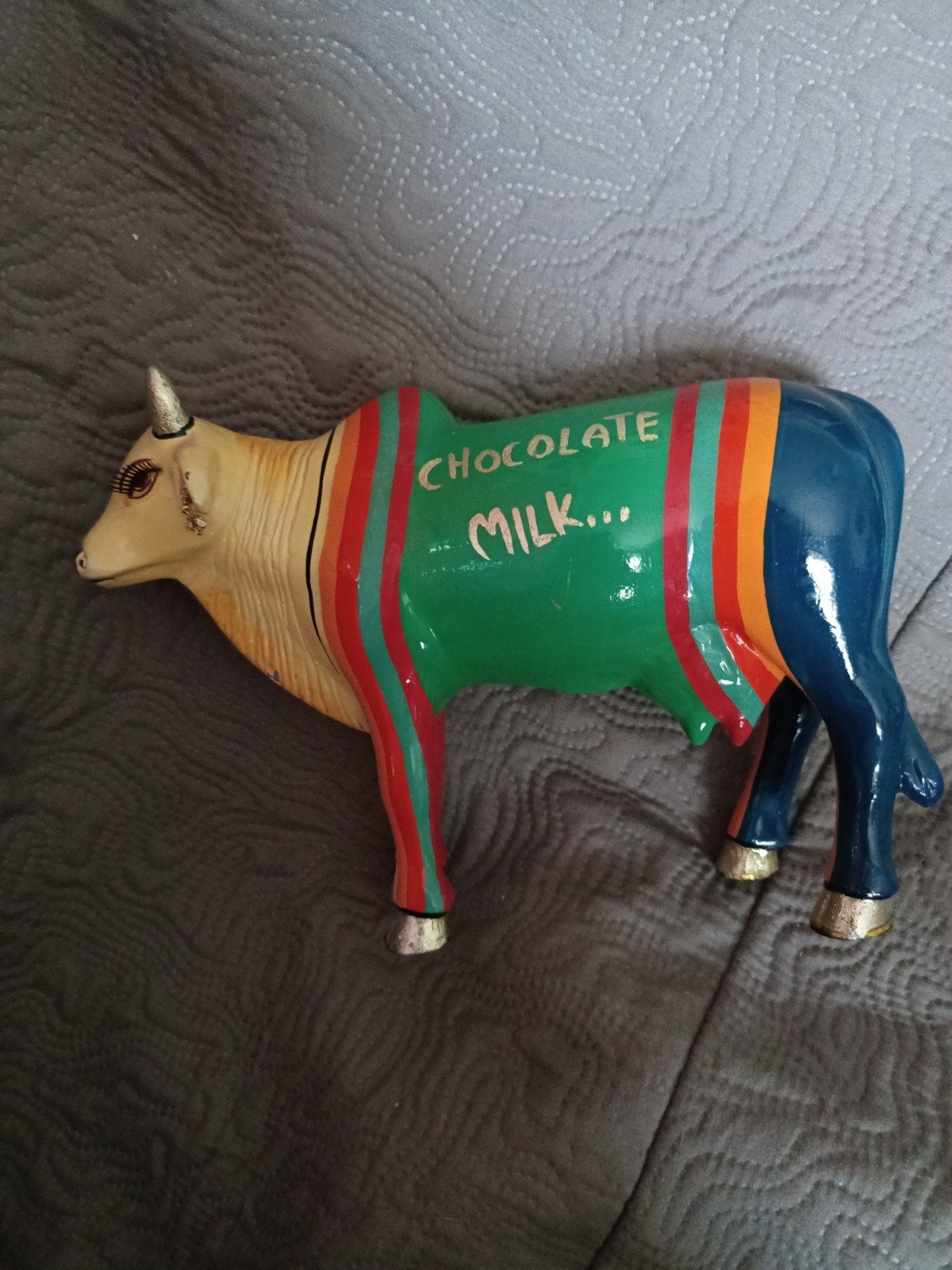 vache pop art, Mammifère, Statue, Composites, Multicolore