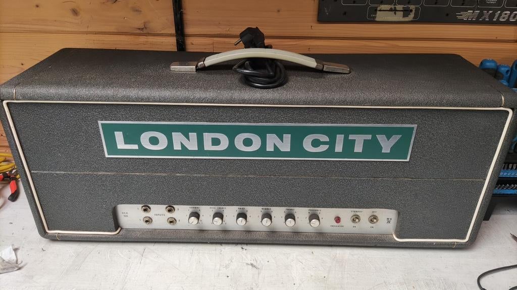 London city, Musique & Instruments, Enlèvement