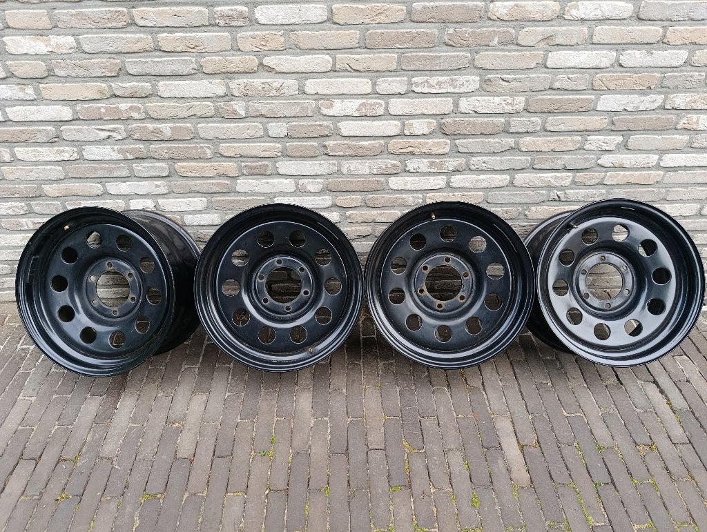 Zwarte stalen 4x4 velgen, Auto-onderdelen, Banden en Velgen, Ophalen, Gebruikt, Velg(en), 17 inch