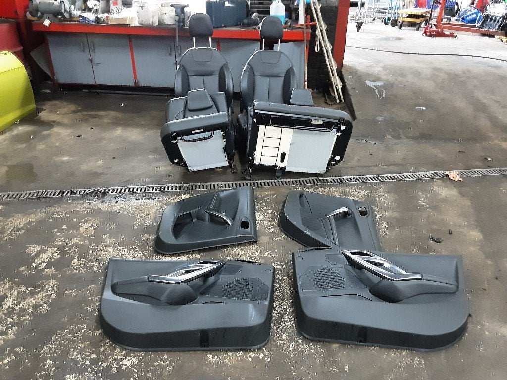 INTERIEUR COMPLET Peugeot 2008 (CU) (01-2013/12-2019), Utilisé, Peugeot