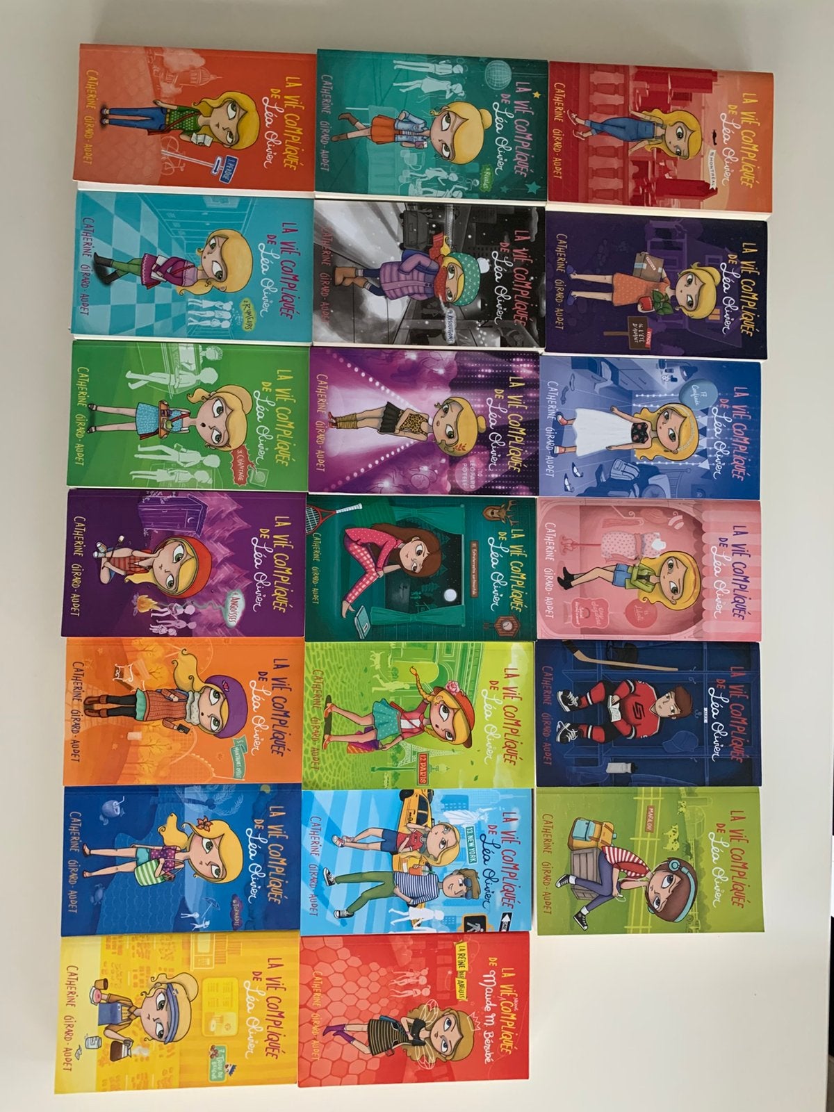 La vie compliquée de Léa Olivier - 20 premiers livres, Ophalen of Verzenden, Zo goed als nieuw