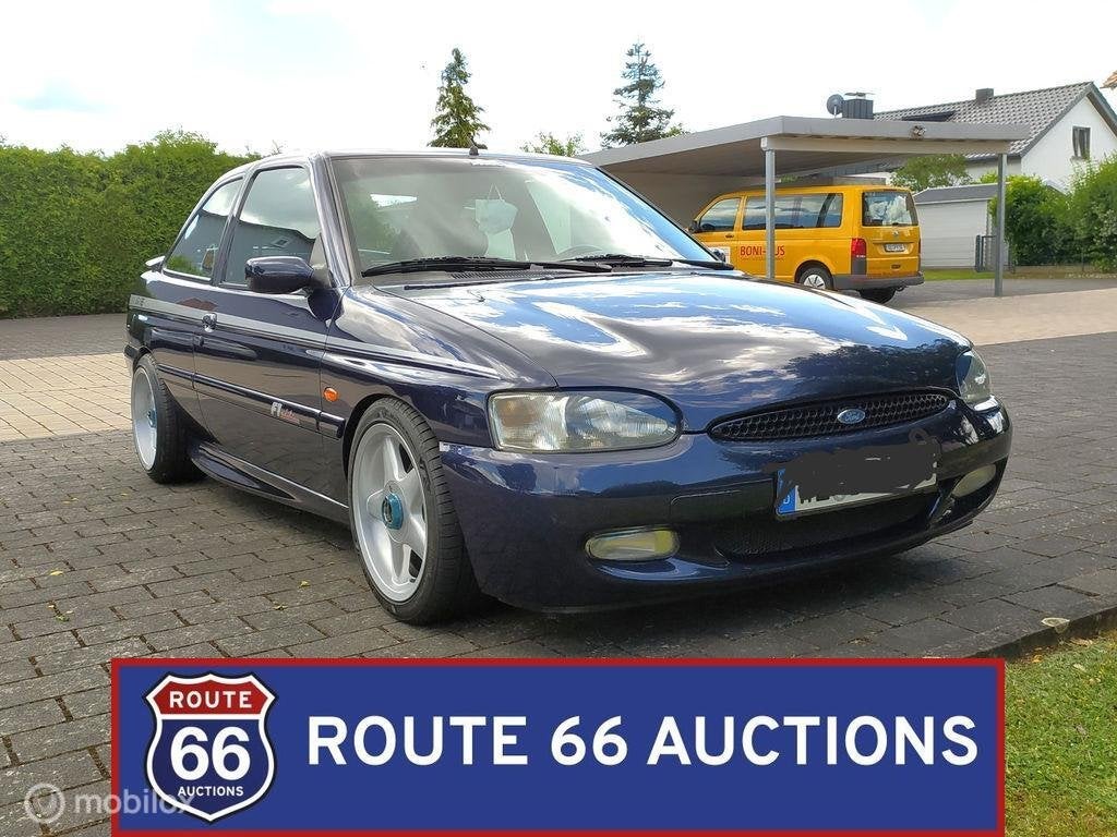 Ford Escort F1 edition | 1996 | Route 66 Auctions, Autos, Achat, Entreprise, Boîte manuelle, Autre carrosserie