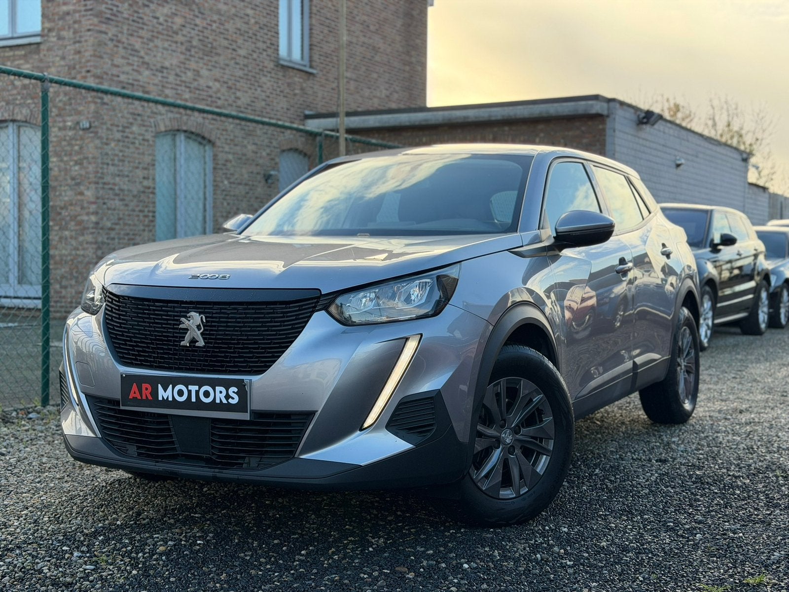 Peugeot 2008 1.2 benzine Euro6 49.000km 2021, Autos, Peugeot, Argent ou Gris, Achat, Euro 6, Entreprise