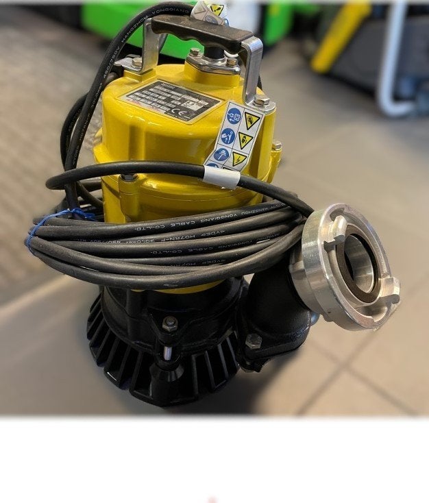 Dompelpomp huren bij wateroverlast – 220 l/min, Ophalen, Zo goed als nieuw, Elektrisch, Dompelpomp