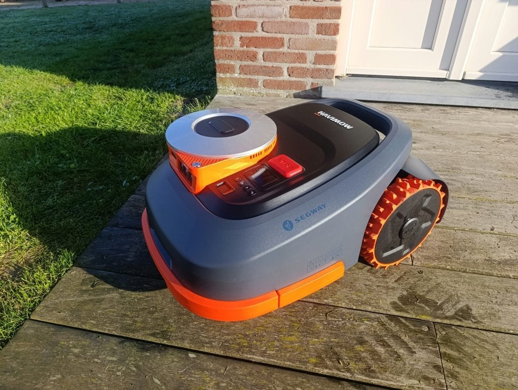 Eindejaar actie Robotmaaier Demo + Nieuw: tot 50% korting!, Ophalen of Verzenden, 20 tot 25 cm, Segway Navimow, Met regensensor