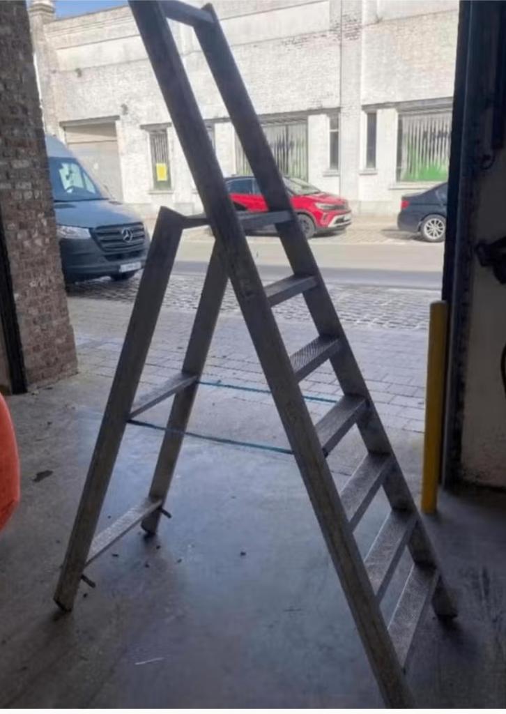 trap solide, Doe-het-zelf en Bouw, Ladders en Trappen, Ophalen, Gebruikt, Trap