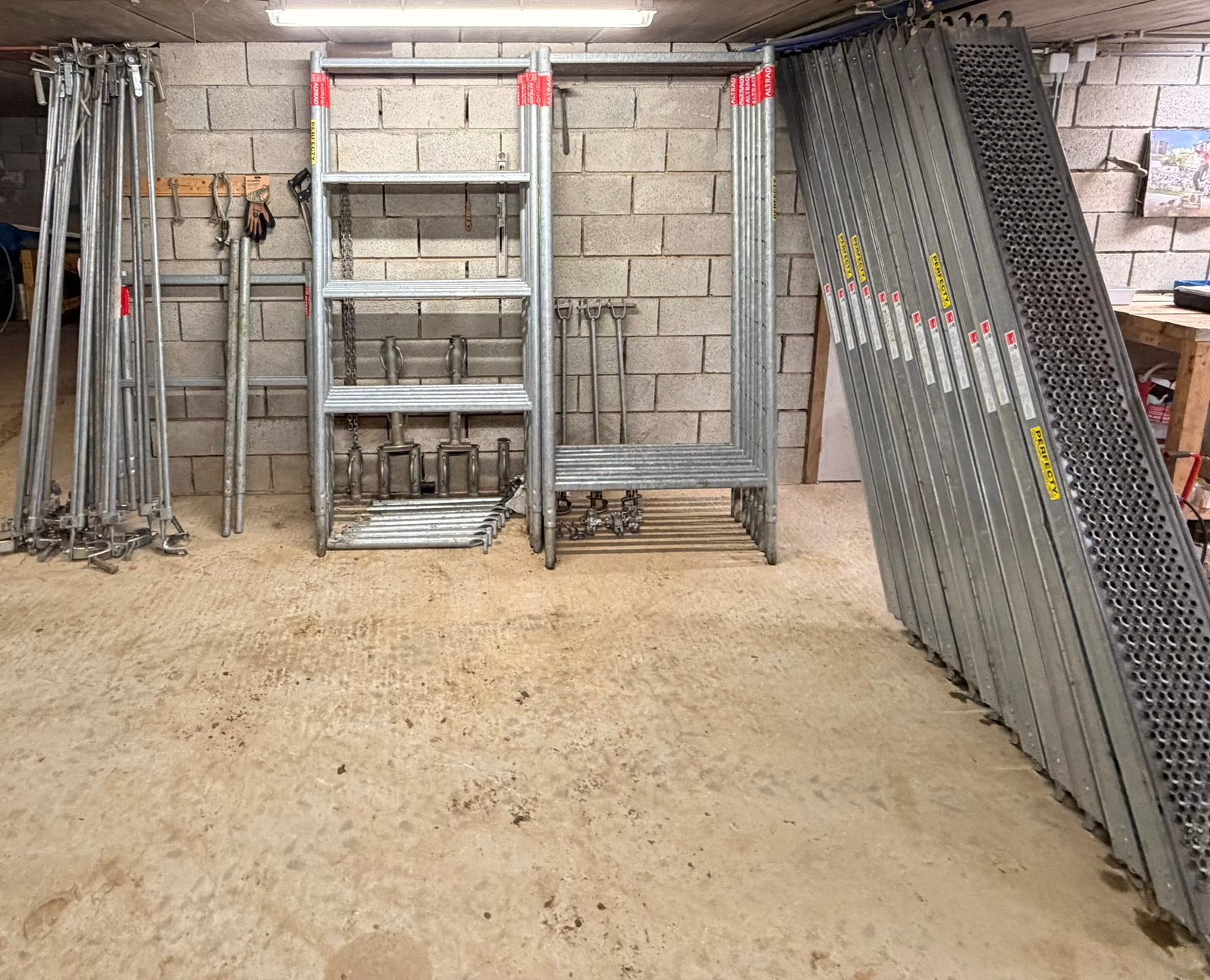 Echafaudage MEFRAN 60m2, Enlèvement, Comme neuf