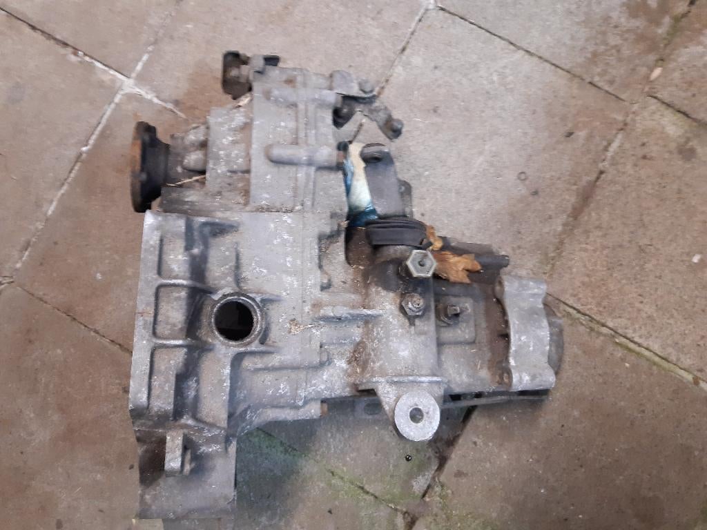 Golf mk1 versnellingsbak 5 vit, Auto-onderdelen, Ophalen, Gebruikt, Volkswagen