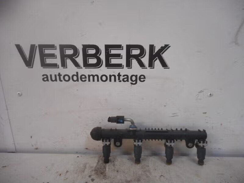 INJECTIEGALERIJ Opel Agila (A) (0280151076), Robert Bosch AG, Enlèvement ou Envoi, Opel, Utilisé