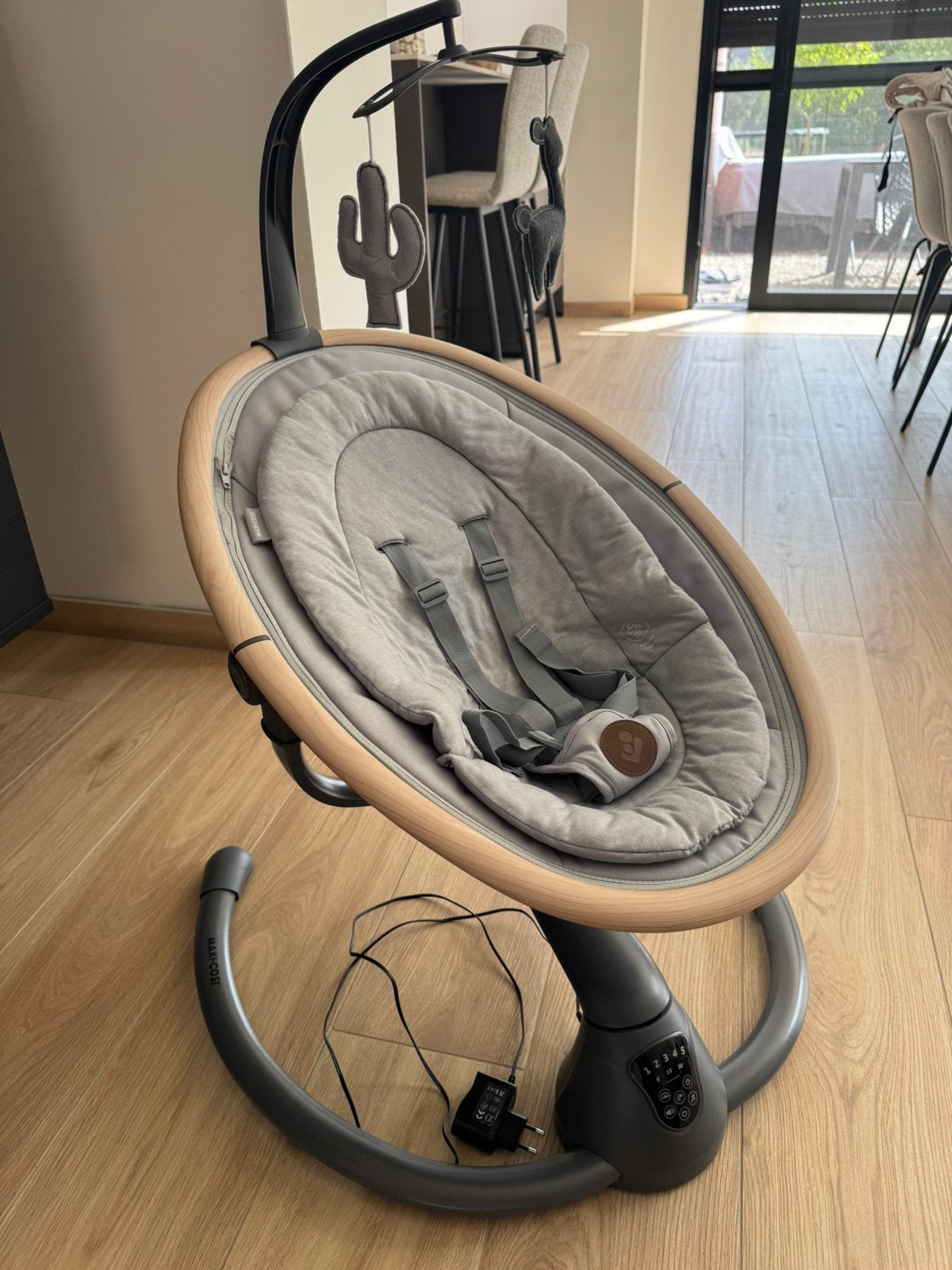 Maxi cosi cassia elektrische wipstoel, Kinderen en Baby's, Wipstoel, Met gordel(s) of riempje(s), Zo goed als nieuw, Ophalen