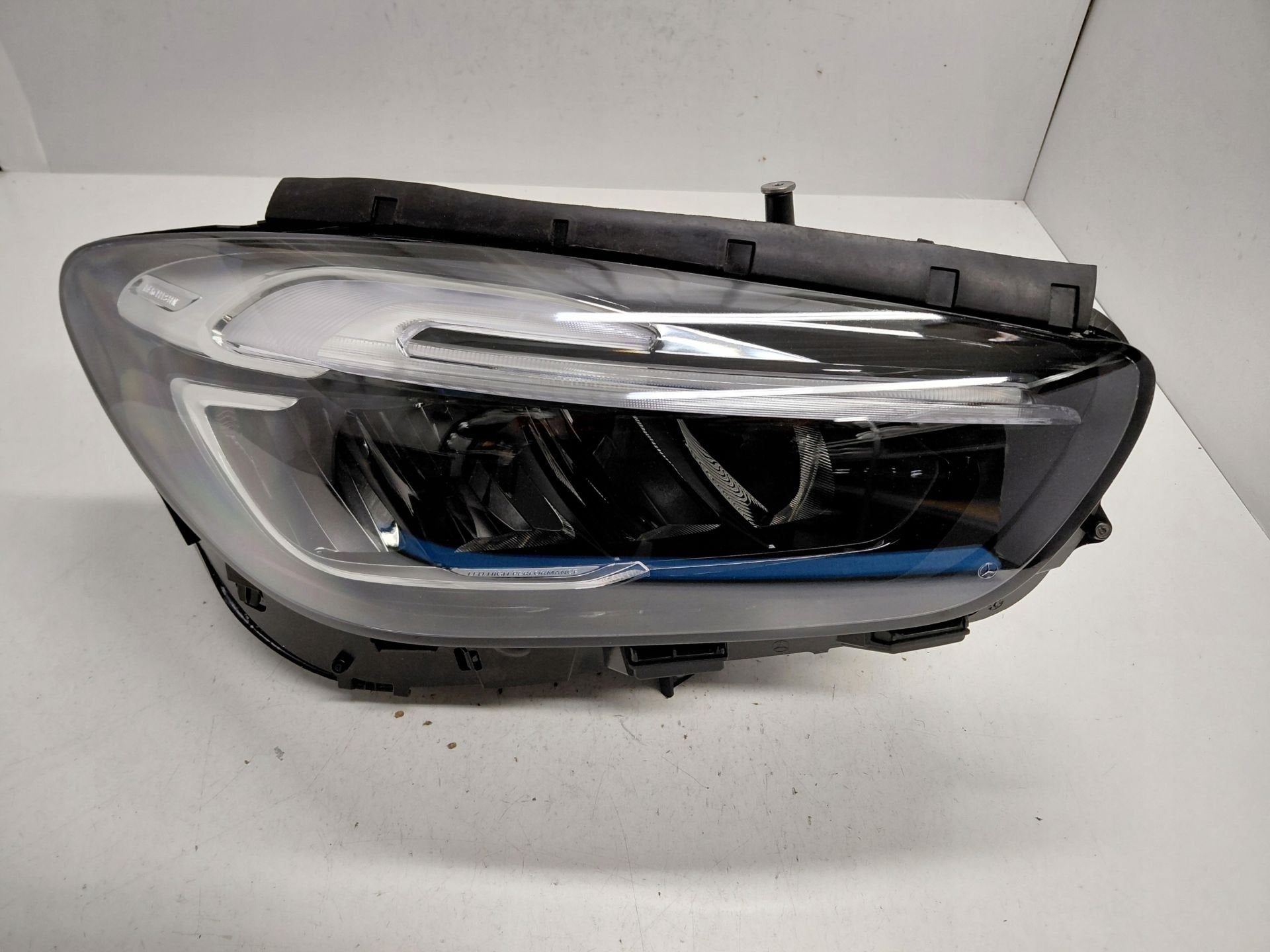 Phare Mercedes Classe B W247 A2479065207, Mercedes-Benz AG, Mercedes-Benz, Utilisé, Mercedesstrasse 120
70372  Stuttgart, DE