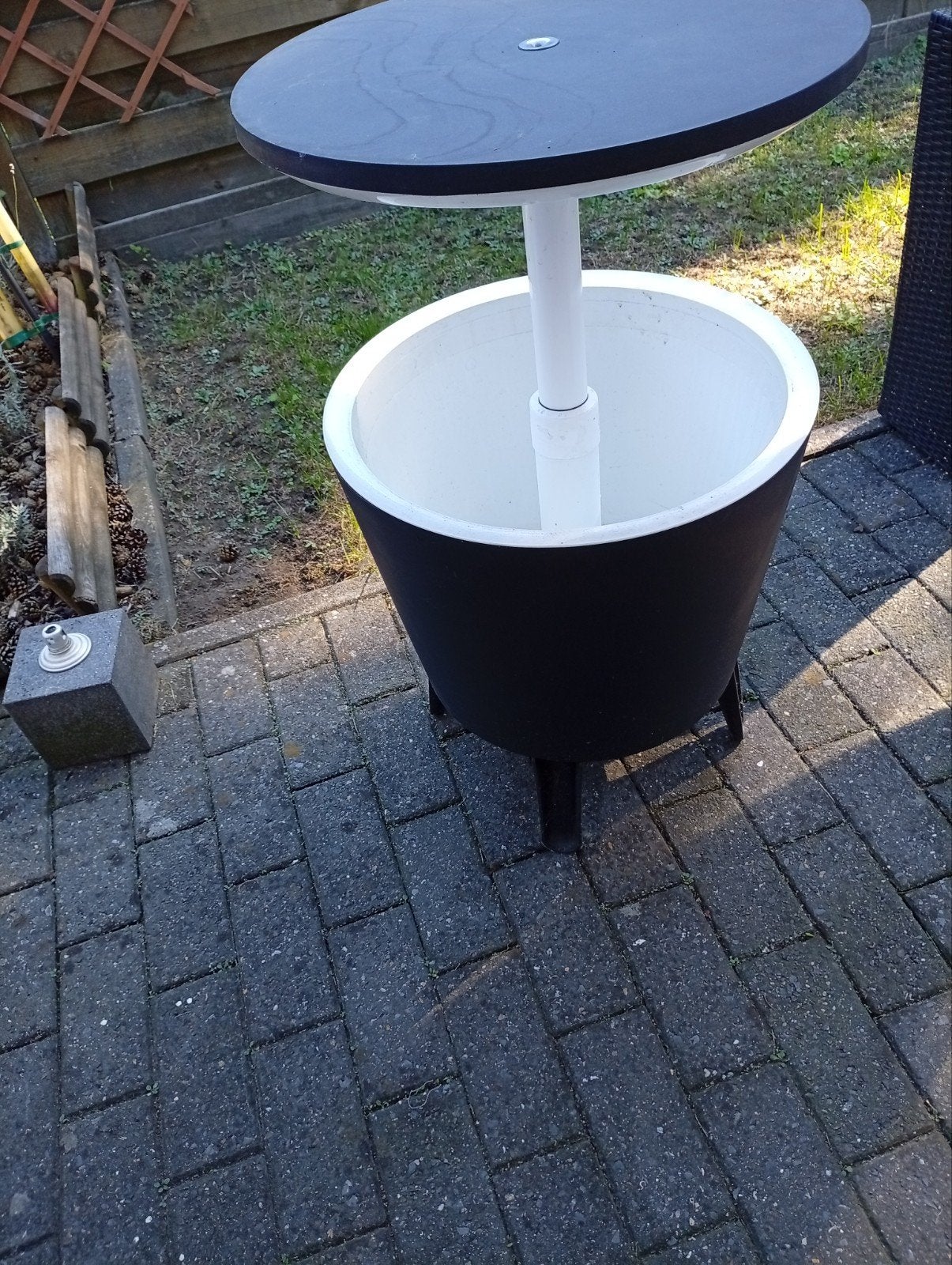 drankkoeler buiten, Tuin en Terras, Ophalen, Zo goed als nieuw, Rond, Plastic