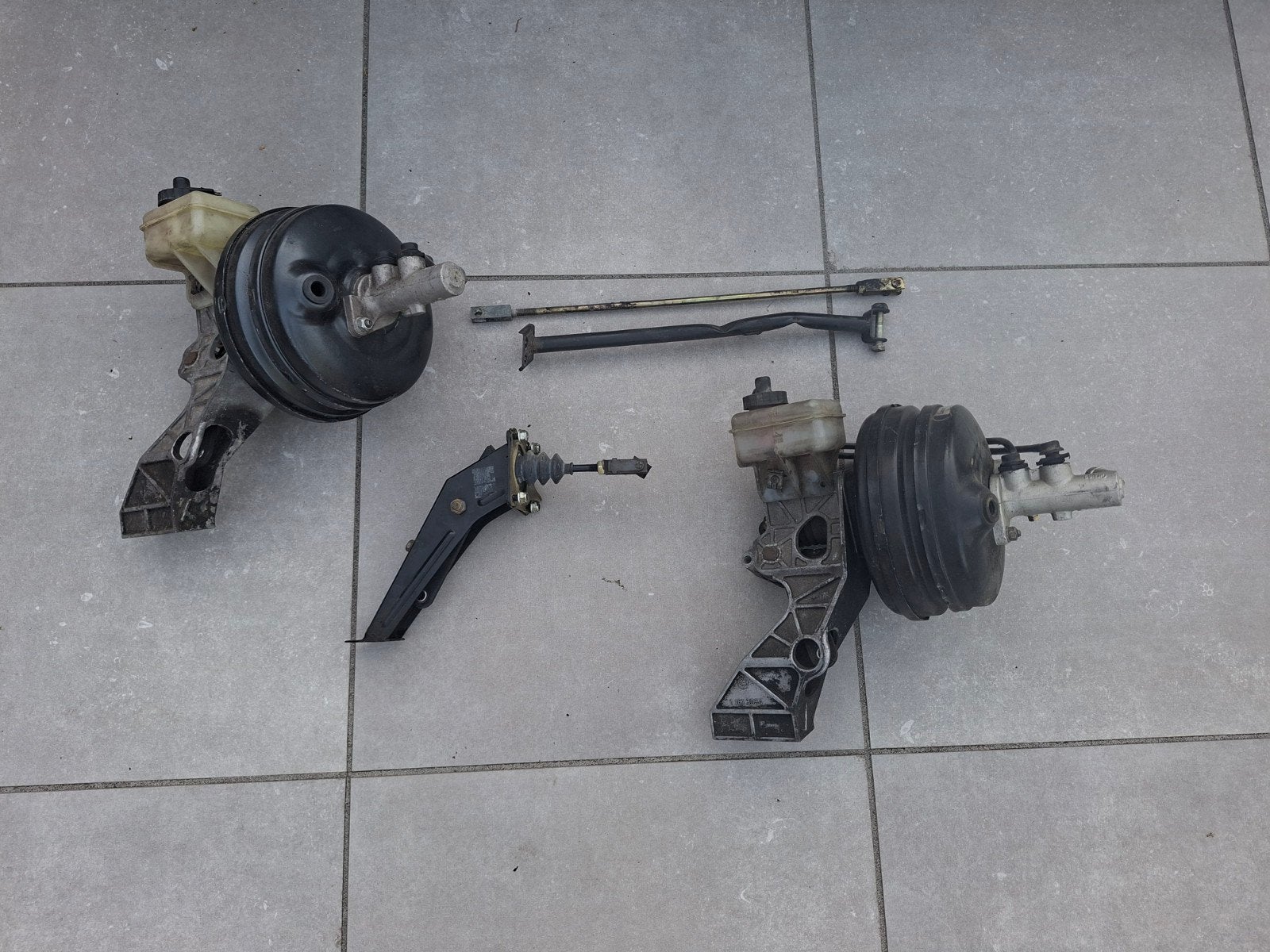 BMW E32/E34 V8 rembooster set, Auto-onderdelen, Ophalen, Gebruikt, BMW