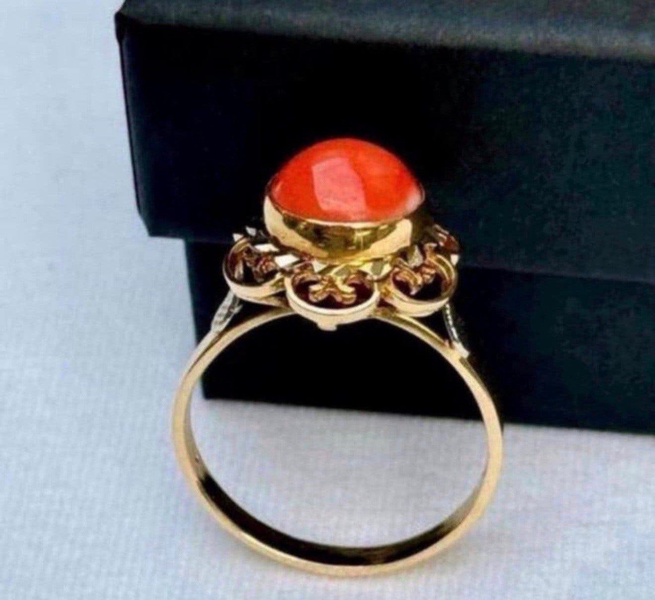 Prachtige 18 karaat gouden vintage ring met bloedkoraal!, Ophalen of Verzenden, 18 tot 19, Goud, Dame