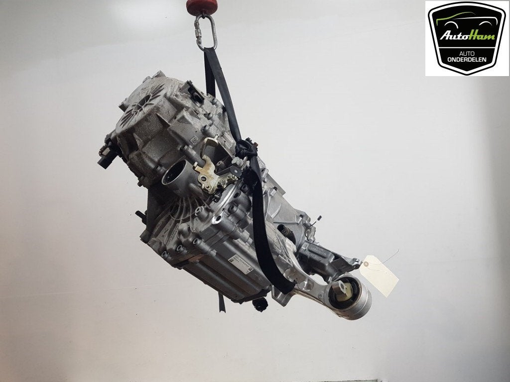 ELECTROMOTOR Porsche Taycan (Y1A) (01-2019/12-2023), Gebruikt, Porsche Deutschland GmbH, Porscheplatz 1
70435  Stuttgart, DE, Porsche