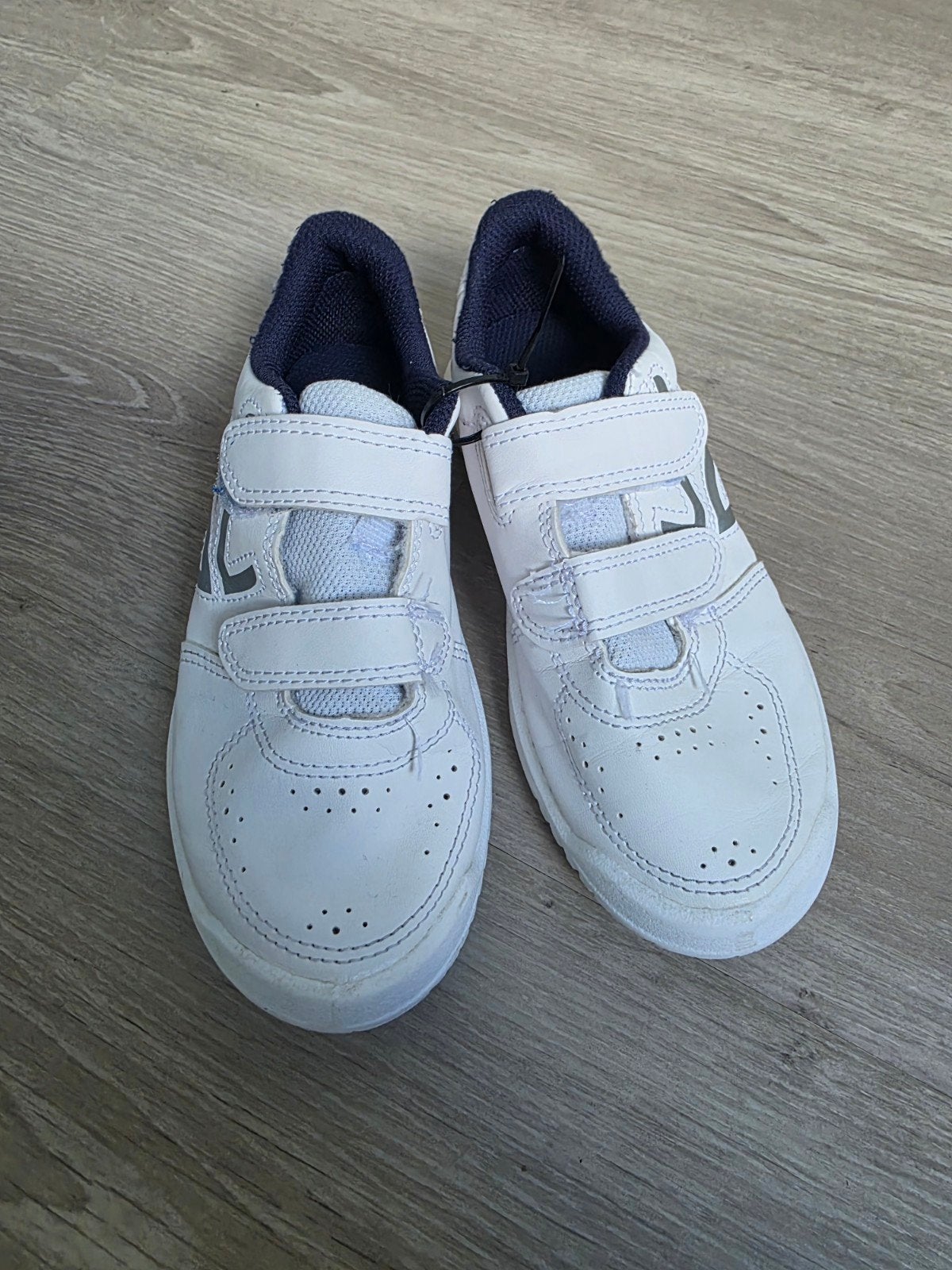 Chaussons de gymnastique, chaussures de sport, tailles 29 et, Garçon ou Fille, Decathlon, Comme neuf, Enlèvement