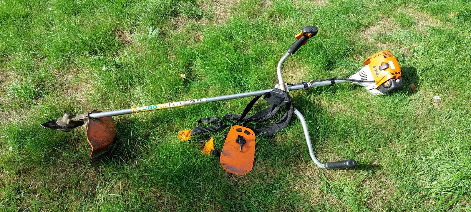 ​Stihl FS 87 Benzine Bosmaaier (4-MIX) + Draagriem, Jardin & Terrasse, Débroussailleuses, Enlèvement, Essence