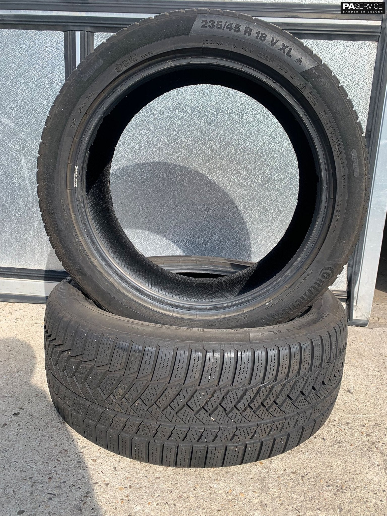 2x Continental 235 45 18 Winterbanden met 7 mm, Auto-onderdelen, Velg(en), -, -, Nieuw