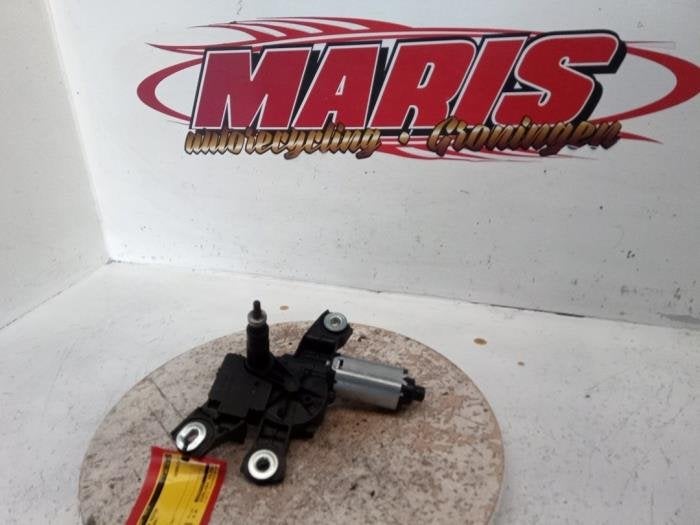 Moteur essuie-glace arrière d'un Volkswagen Passat, -, Volkswagen, -, 3 mois de garantie