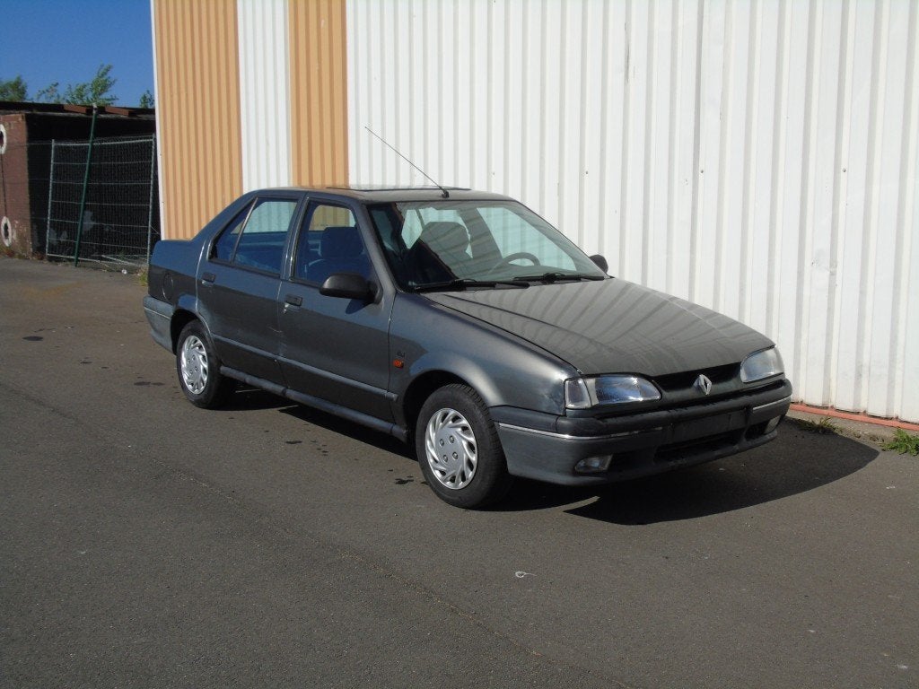 Renault 19 Chamade Benzine. 1994. Schuifdak. Oldtimer., Auto's, Voorwielaandrijving, 4 deurs, Stof, 4 cilinders