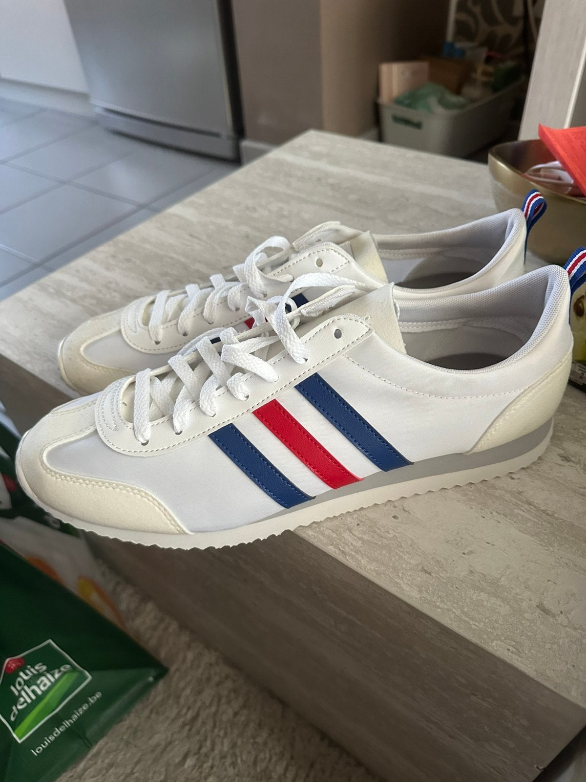 Adidas maat 46,5 nieuw., Ophalen of Verzenden, Nieuw, Sneakers