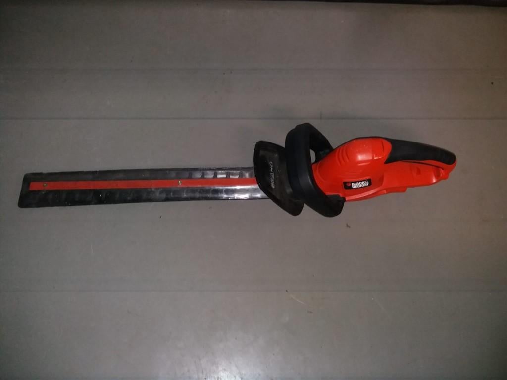Taille Haie, Enlèvement, Utilisé, Électrique, Black & Decker