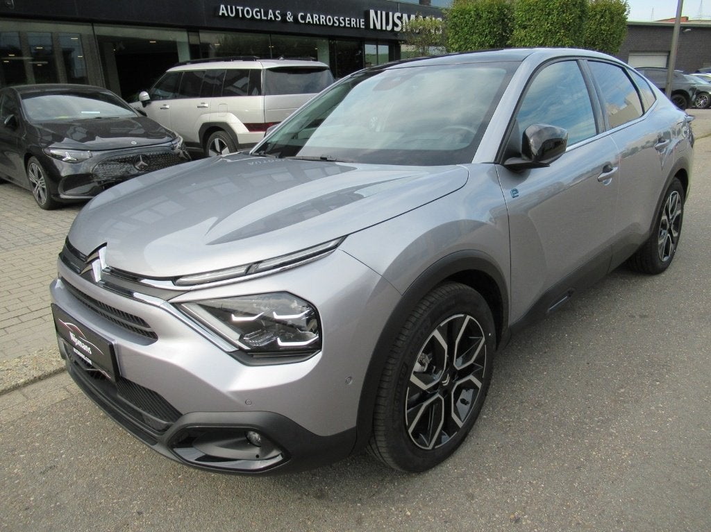 Citroen E-C4 X 50 kWh Shine Pack-HUD-ACC-LEDER-MASSAGE, Auto's, 4 deurs, https://public.car-pass.be/vhr/f676f7eb-f6e9-4bd2-a297-47ffc21d7b56