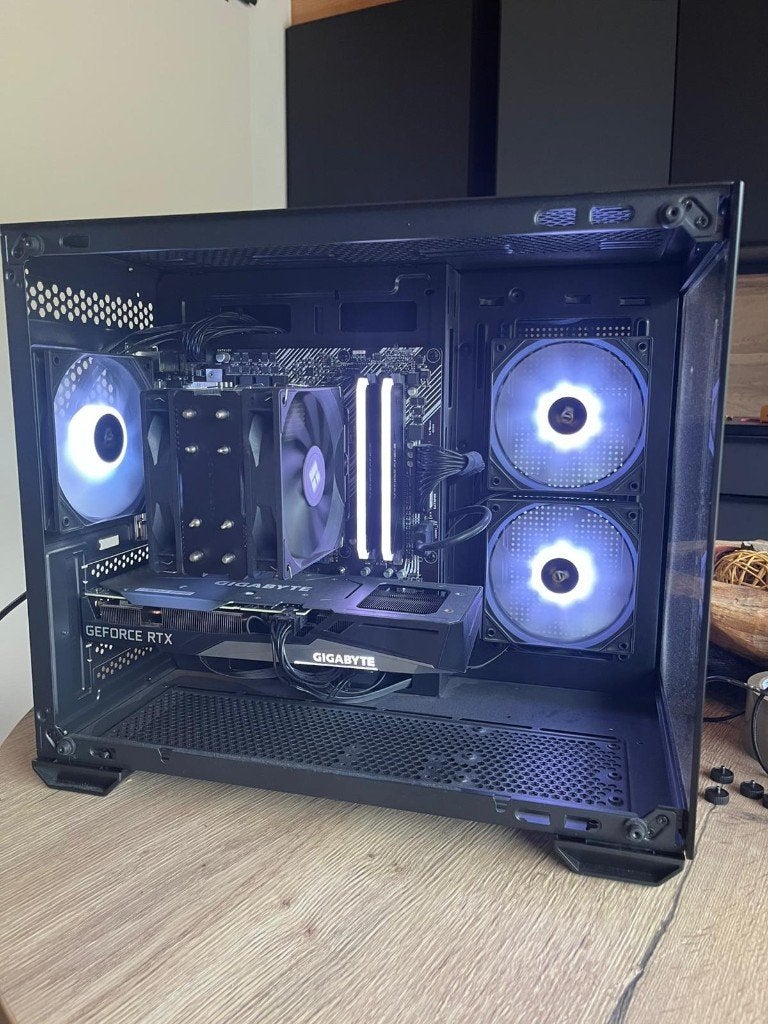 PC de jeu puissant | RTX 3060 12 Go de VRAM | 32 Go de RAM, 1.5tb, 3 à 4 Ghz, Gaming, Custom build