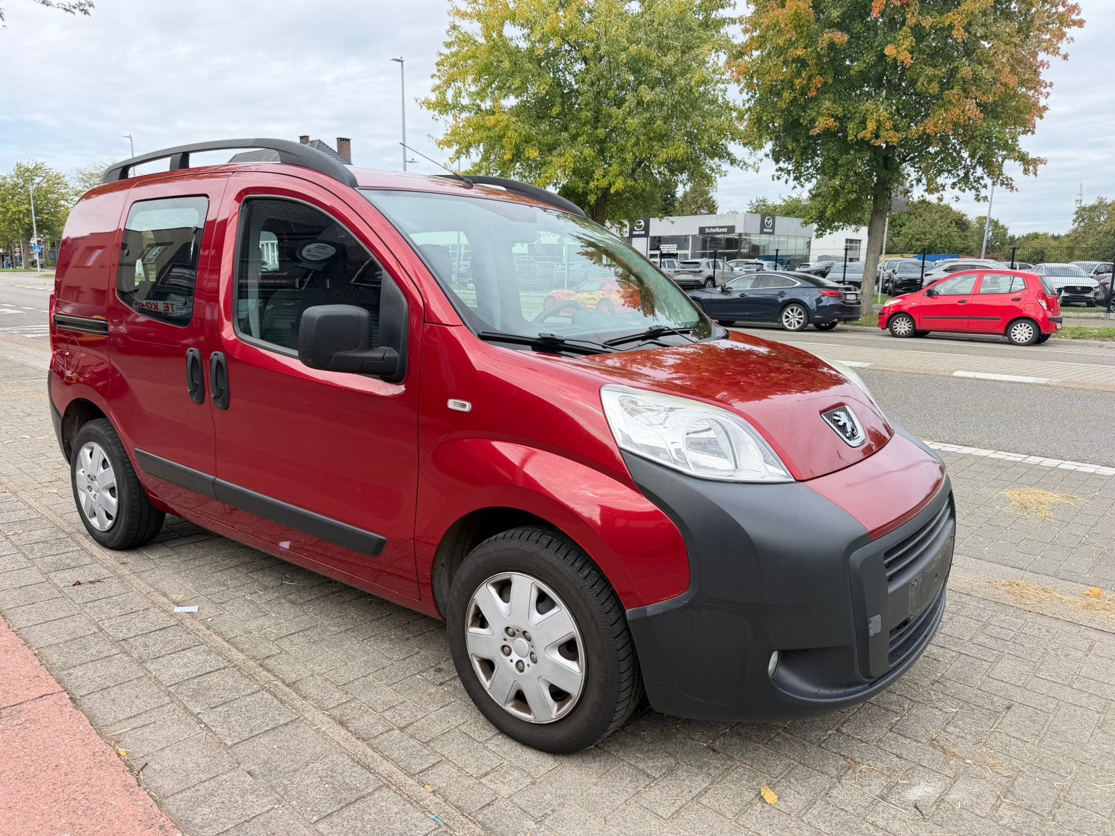Peugeot Bipper 1.4 diesel 107.000km 5plaats Airco 2009, Autos, Rouge, Achat, 50 kW, Entreprise
