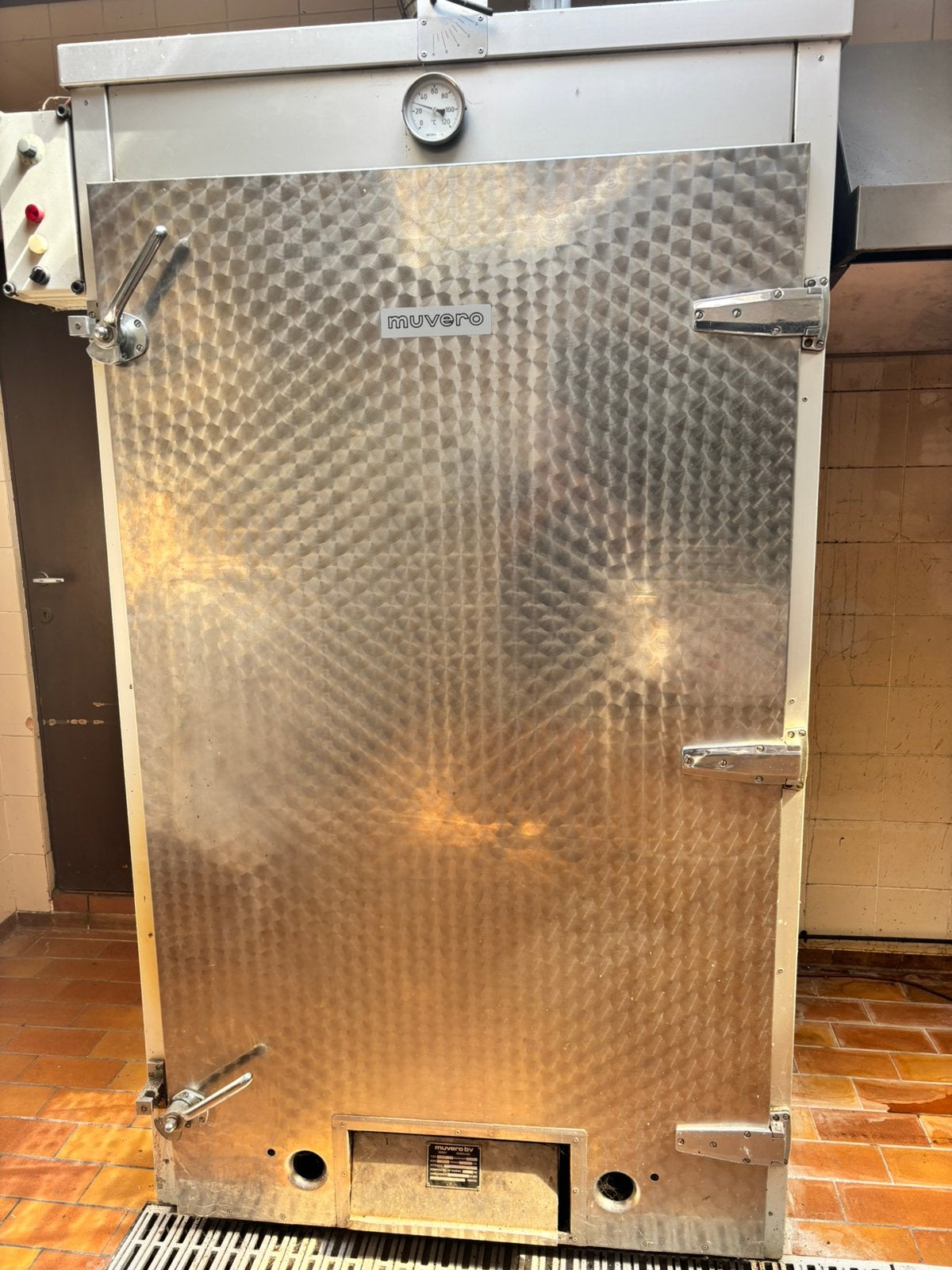 Fumoir de boucherie, Enlèvement, Utilisé