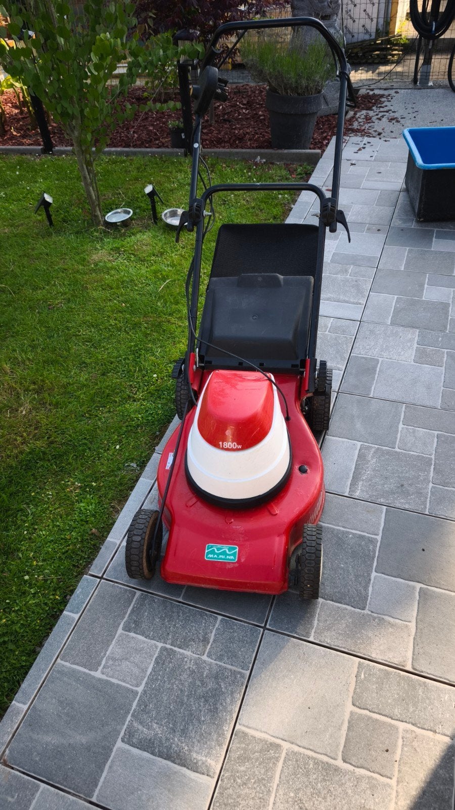 Tondeuse électrique, Jardin & Terrasse, Tondeuses à gazon, Tondeuse rotative, Sac de ramassage, 40 à 49 cm, Enlèvement