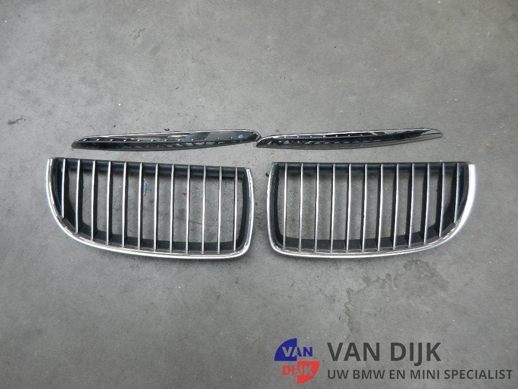 Grille links en rechts chrome origineel BMW 3 SERIE E90, Gebruikt, -, -, Ophalen of Verzenden