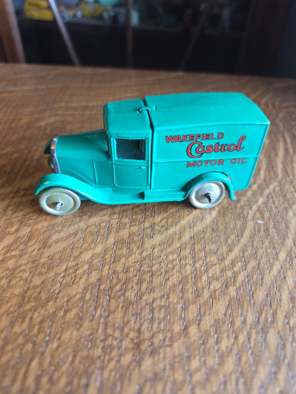 DINKY TOYS # 28 CASTROL PERFECT REPLICA ORIGINEEL CA 3000 EU, Hobby & Loisirs créatifs, Enlèvement ou Envoi, Dinky Toys