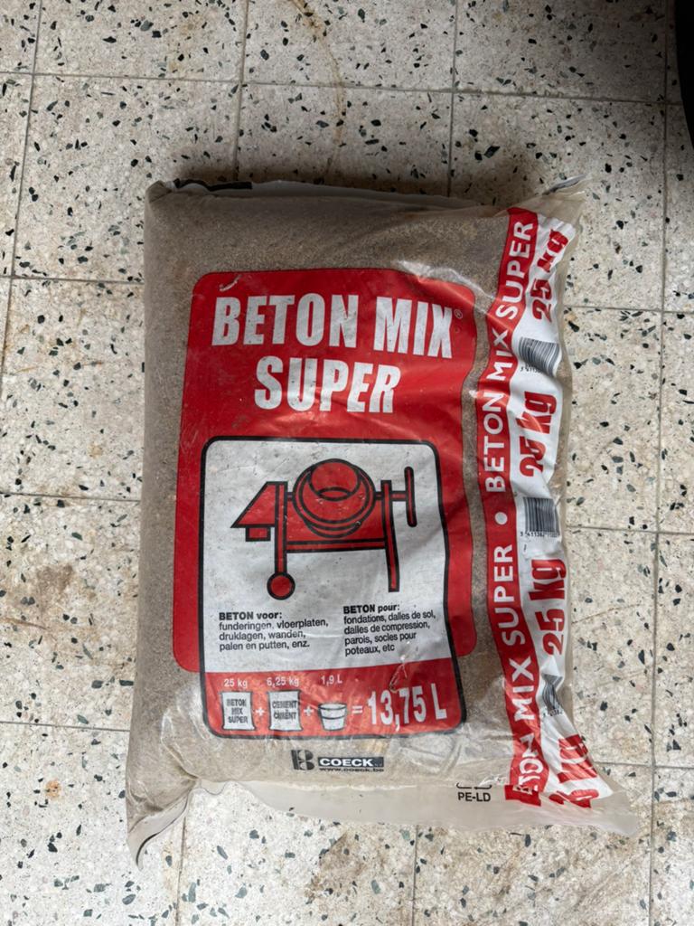Betonmix & cementzakken nieuw te koop, Enlèvement, Neuf