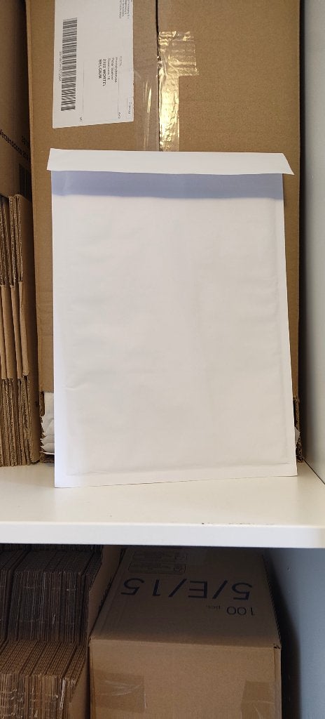 Verzenddozen en luchtkussen enveloppen, Ophalen, Nieuw