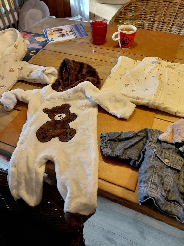 Babykleren, buggy, bad, maxi-cosi,..., Ophalen, Zo goed als nieuw, Overige maten